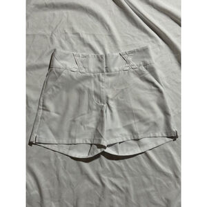 Adidas White golf  Shorts Size M